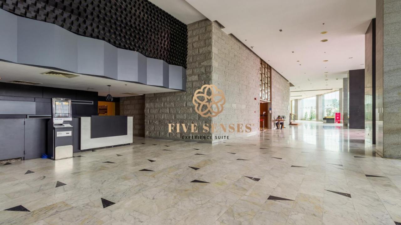 Апартаменты Dua Sentral Kuala Lumpur, Roam Экстерьер фото